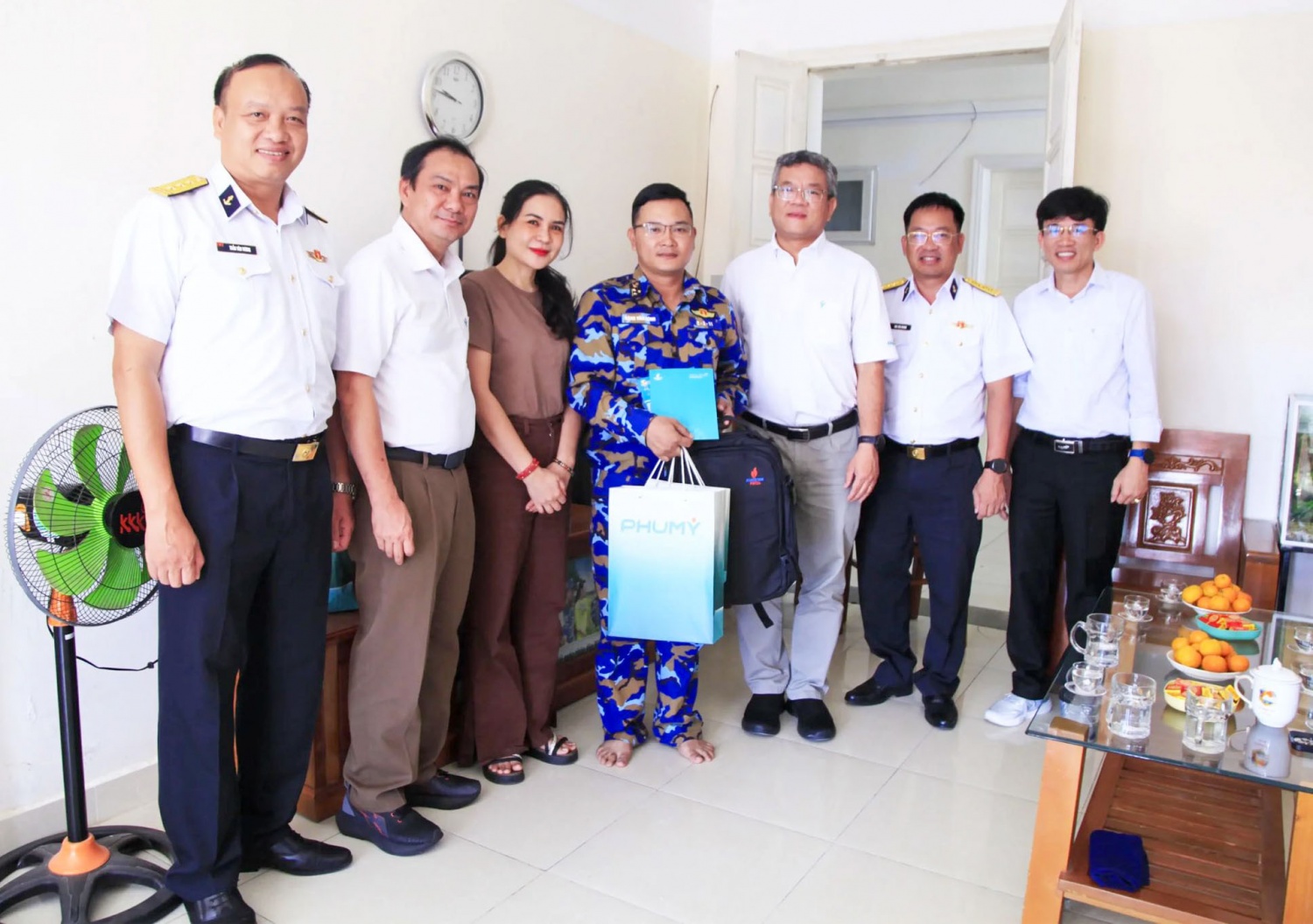 Nhà máy Đạm Phú Mỹ tổ chức tập huấn công đoàn gắn với hoạt động tri ân Lữ đoàn 162 Hải quân Nhà máy Đạm Phú Mỹ tổ chức tập huấn công đoàn gắn với hoạt động tri ân Lữ đoàn 162