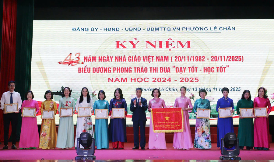 Phường Lê Chân biểu dương tập thể, cá nhân. le-chan00.jpg