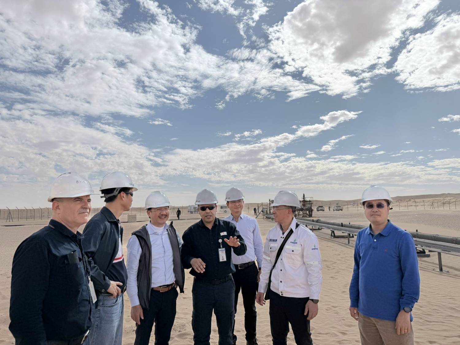 Đoàn công tác Petrovietnam làm việc tại dự án khai thác mỏ Bir Seba Lô 433a và 416b, Algeria Đoàn công tác Petrovietnam làm việc tại dự án khai thác mỏ Bir Seba Lô 433a và 416b, Algeria