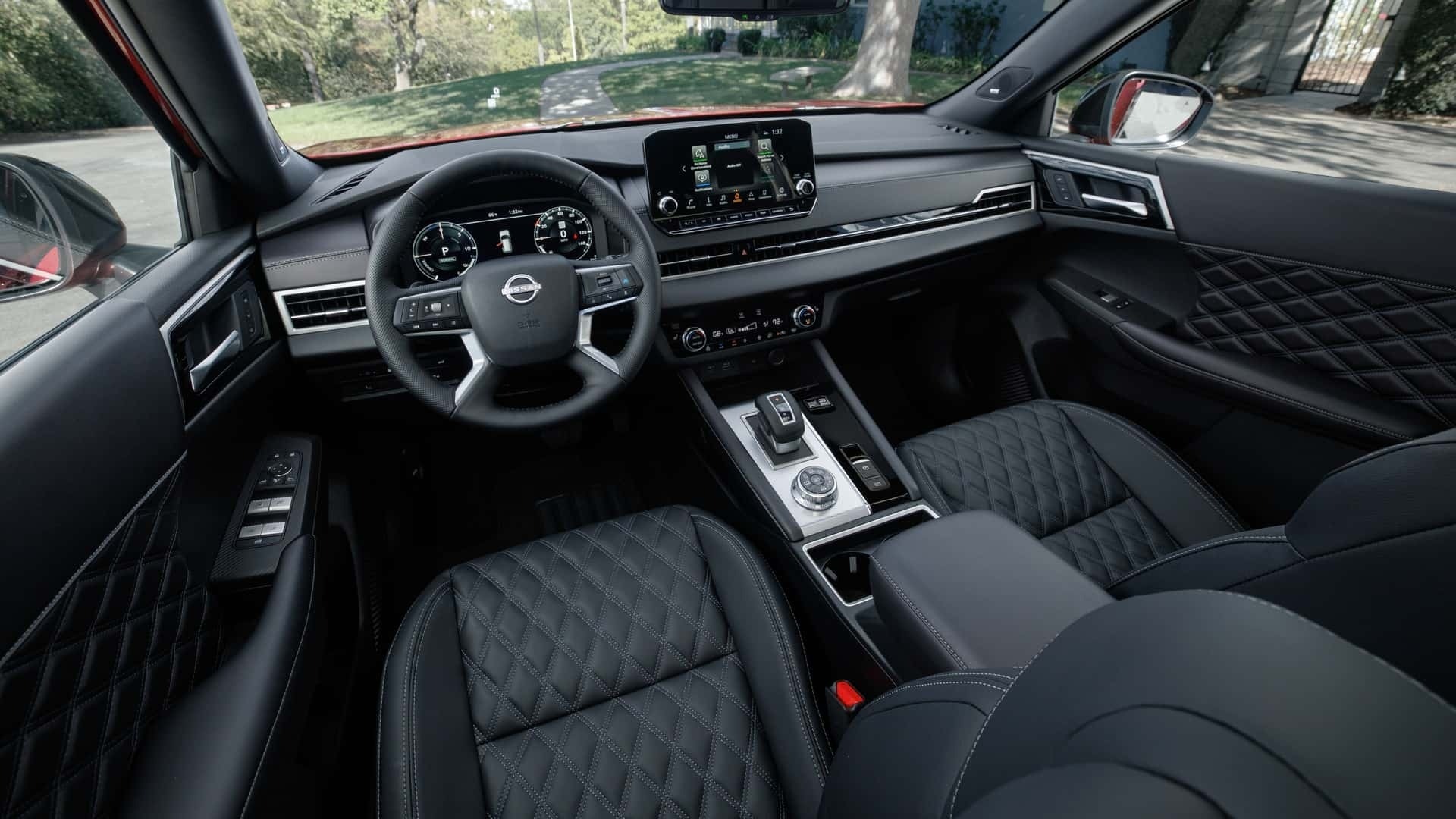 Thiết kế khoang nội thất Nissan Rogue 2026 - Ảnh: Motor1