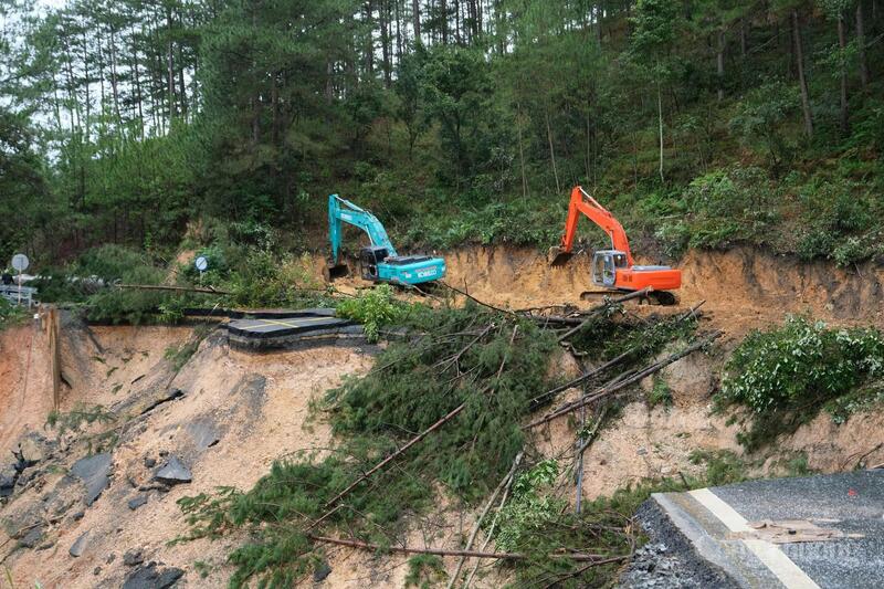 Hiện trường vụ sạt lở. Ảnh: Lê Sơn