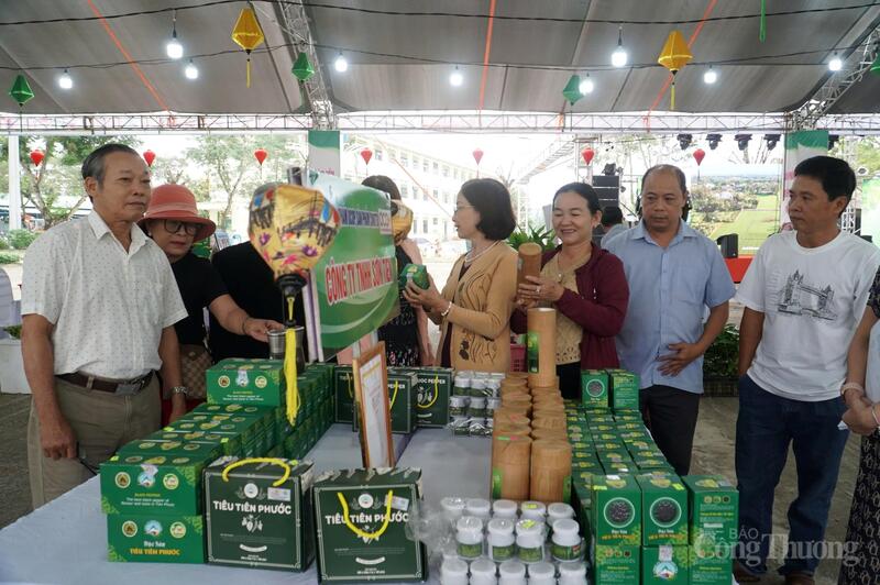 Sở Công Thương Đà Nẵng cũng tổ chức các chương trình quảng bá, kết nối tiêu thụ sản phẩm miền núi thành phố.