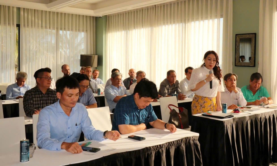 Sở GD&ĐT TPHCM thường xuyên tổ chức hội nghị chuyên môn để triển khai chương trình Tiếng Anh Tích hợp hiệu quả. Trong ảnh là hội nghị chuyên môn năm 2022. tieng-danh-tich-hop-1.jpg