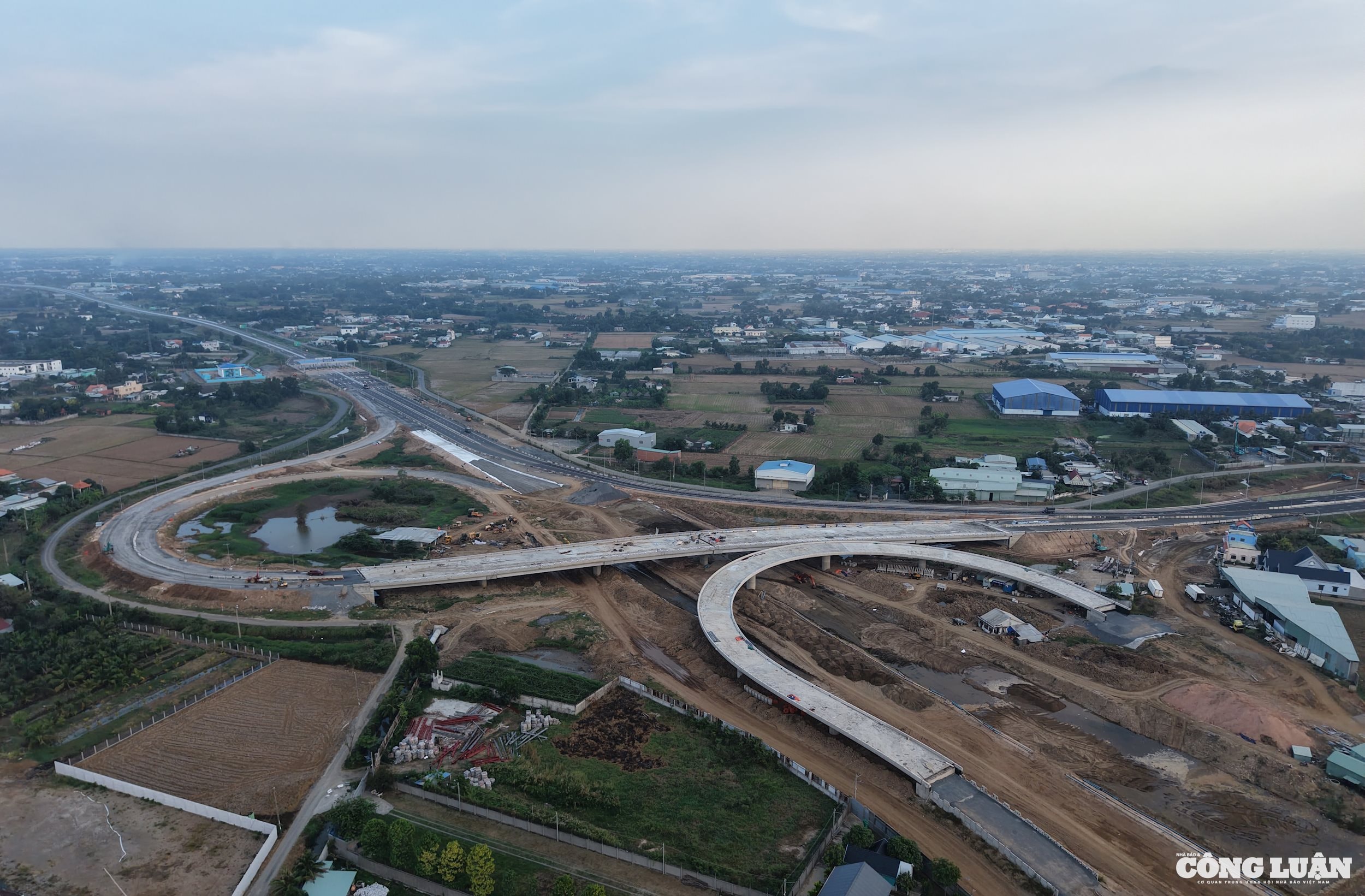 Mỹ Yên là nút giao thông trọng điểm kết nối cao tốc TP.HCM - Trung Lương, Bến Lức - Long Thành và Vành đai 3 TP.HCM.