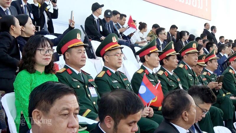Chùm ảnh: Lễ kỷ niệm 50 năm Quốc khánh Lào - 10