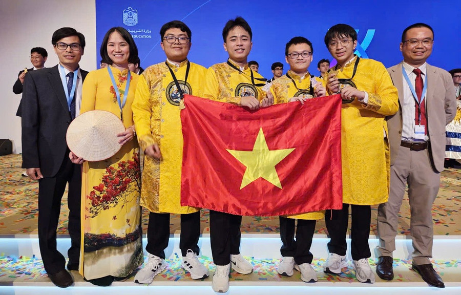 Đội tuyển Việt Nam tham dự IChO 2025 với thành tích 4 HCV. Ảnh: NVCC