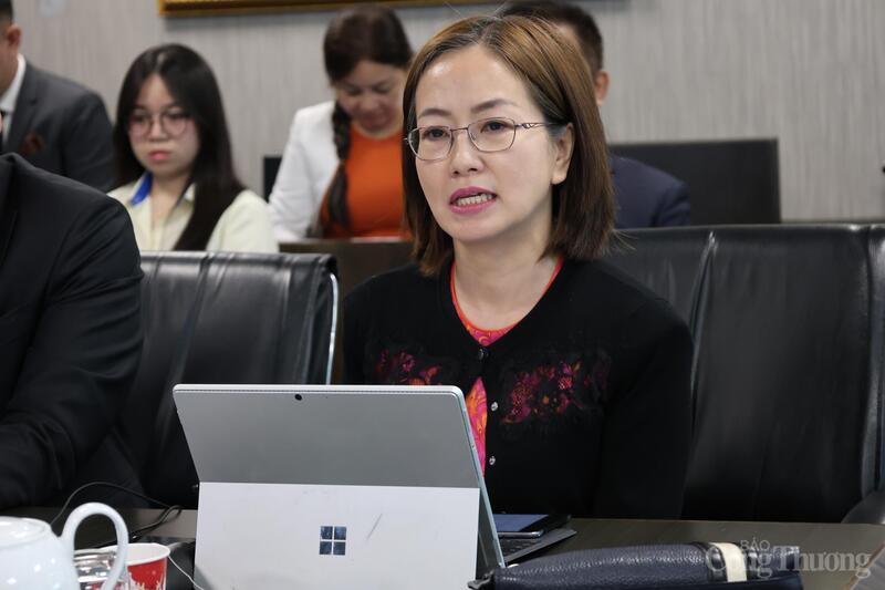 TS. Trần Thu Quỳnh - Tham tán thương mại, Trưởng Thương vụ Việt Nam tại Canada (Bộ Công Thương) phát biểu tại hội thảo.