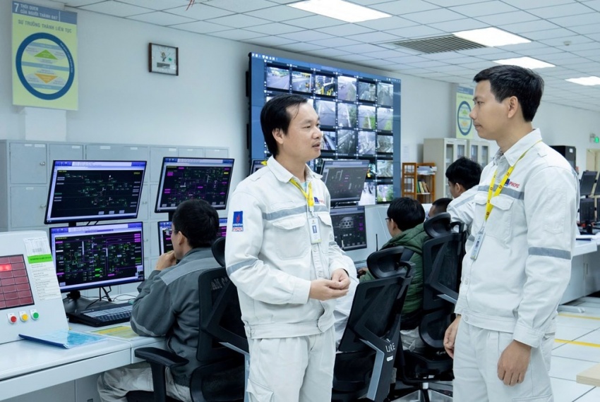 Nhà máy thông minh đầu tiên của Petrovietnam: Dấu ấn đậm nét chuyển đổi số Nhà máy thông minh đầu tiên của Petrovietnam: Dấu ấn đậm nét chuyển đổi số