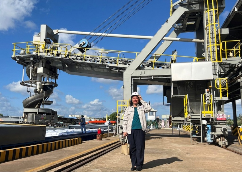 Nhà máy thông minh đầu tiên của Petrovietnam: Dấu ấn đậm nét chuyển đổi số Nhà máy thông minh đầu tiên của Petrovietnam: Dấu ấn đậm nét chuyển đổi số