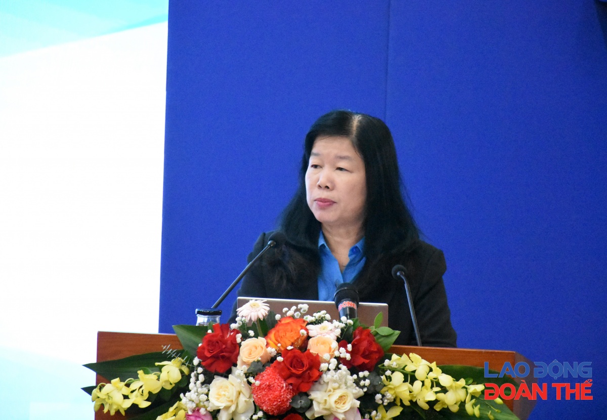 Tạo nền tảng tư duy mới cho một nhiệm kỳ chuyển động mạnh mẽ của Công đoàn Tạo nền tảng tư duy mới cho một nhiệm kỳ chuyển động mạnh mẽ của Công đoàn