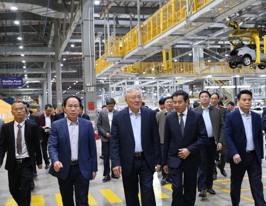 Chính phủ sẽ đồng hành cùng doanh nghiệp lớn để thúc đẩy tăng trưởng Chính phủ sẽ đồng hành cùng doanh nghiệp lớn để thúc đẩy tăng trưởng