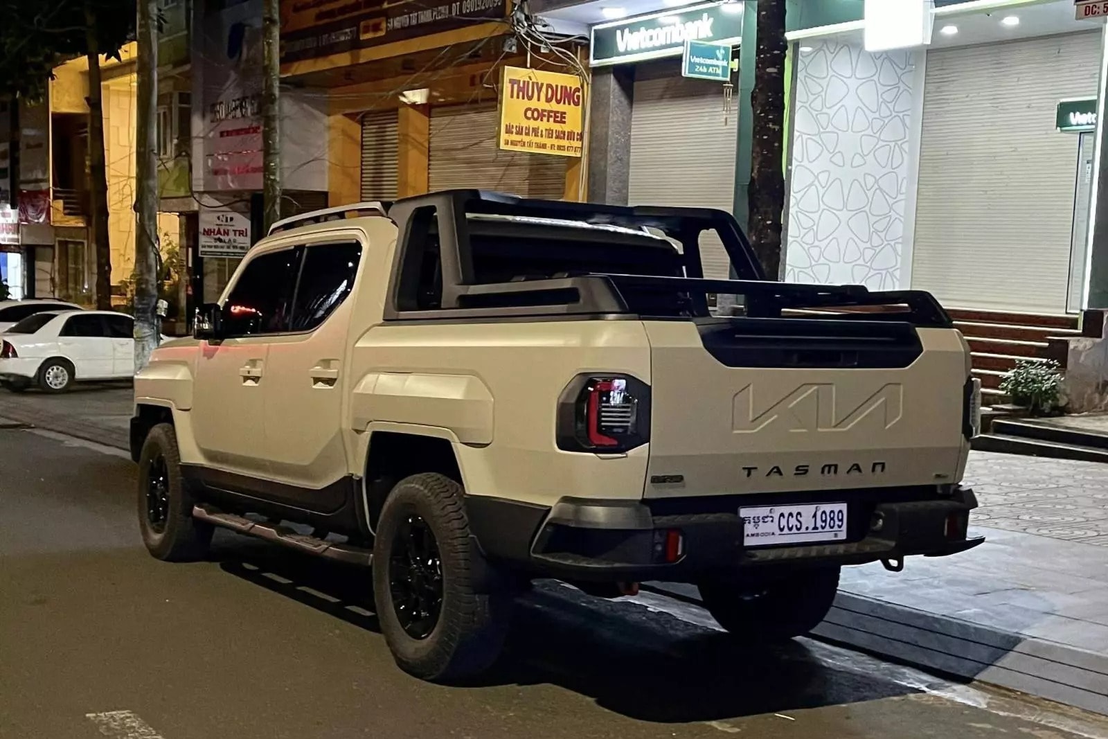 Phiên bản chuyên off-road Kia Tasman X-Pro sở hữu ngoại hình khác biệt - Ảnh: Toàn Tân