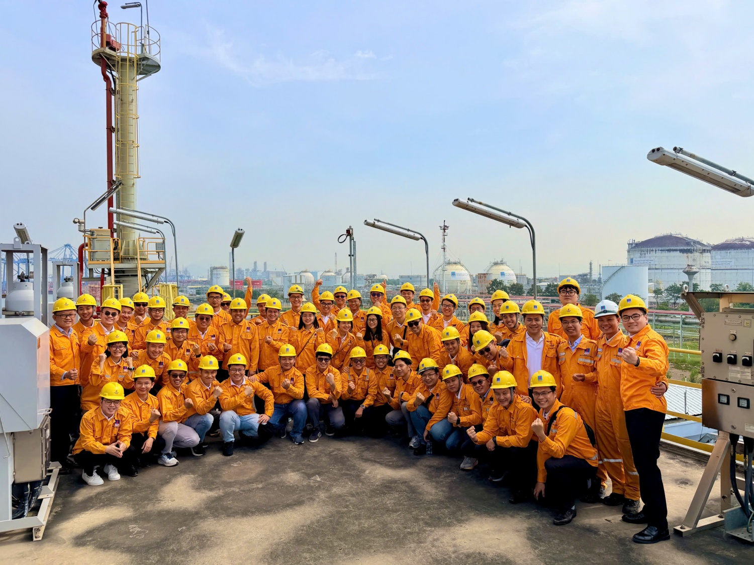Ghi chép từ hành trình Petrovietnam “chuẩn bị thế hệ trẻ cho tương lai” Ghi chép từ hành trình Petrovietnam “chuẩn bị thế hệ trẻ cho tương lai”