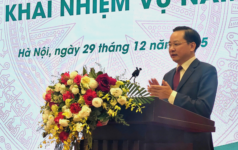 Tổng Giám đốc Tập đoàn Hóa chất Việt Nam Nguyễn Hữu Tú phát biểu tại hội nghị.