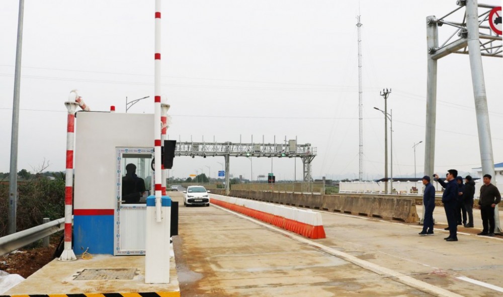 Sắp vận hành hệ thống thu phí không dừng trên 5 dự án thành phần cao tốc Bắc – Nam phía Đông