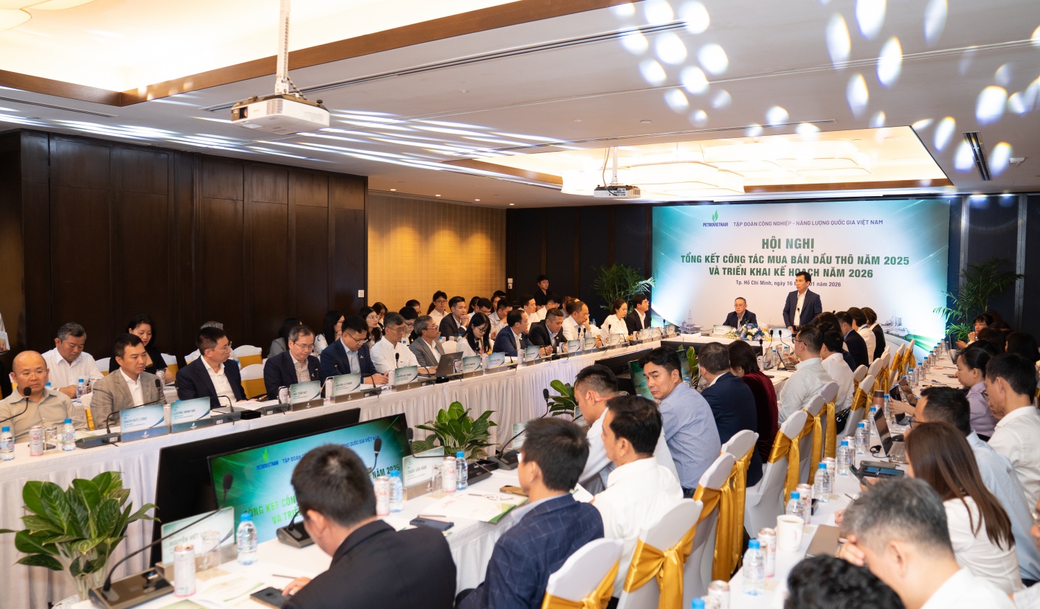 Thương mại dầu thô - mắt xích quan trọng trong chuỗi giá trị Petrovietnam