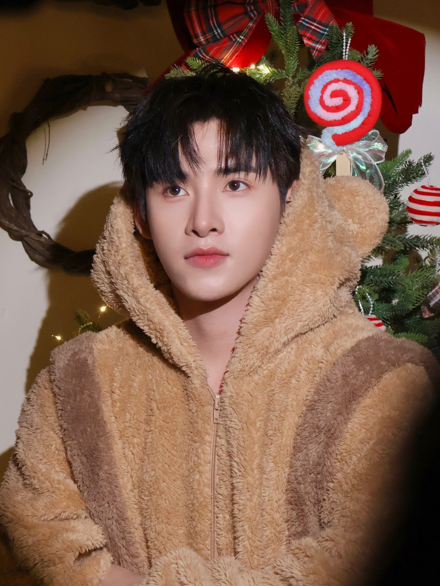 Hùng Huỳnh góp mặt cuộc đua trai đẹp thế giới 2026. hung-huynh-1.jpg