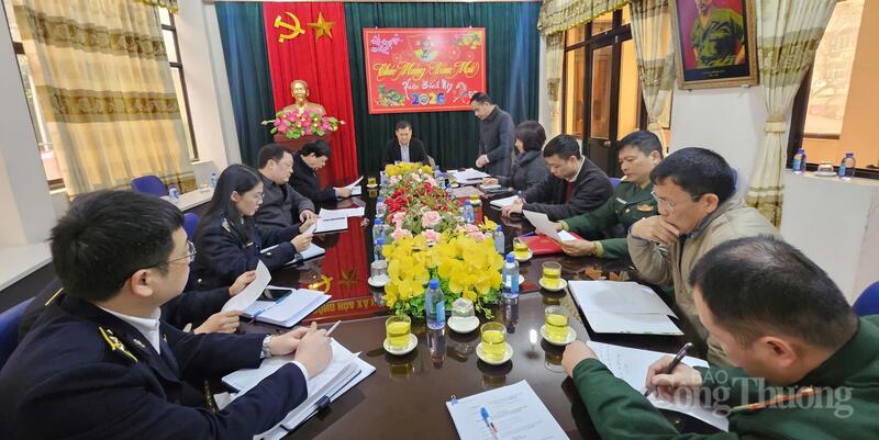 Quang cảnh buổi làm việc.