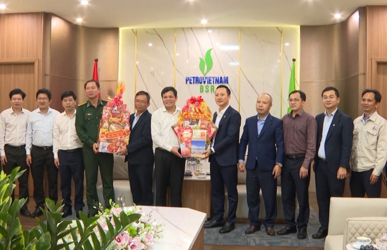 Lãnh đạo tỉnh Quảng Ngãi thăm, chúc Tết CBCNV BSR dịp Tết Nguyên đán Bính Ngọ