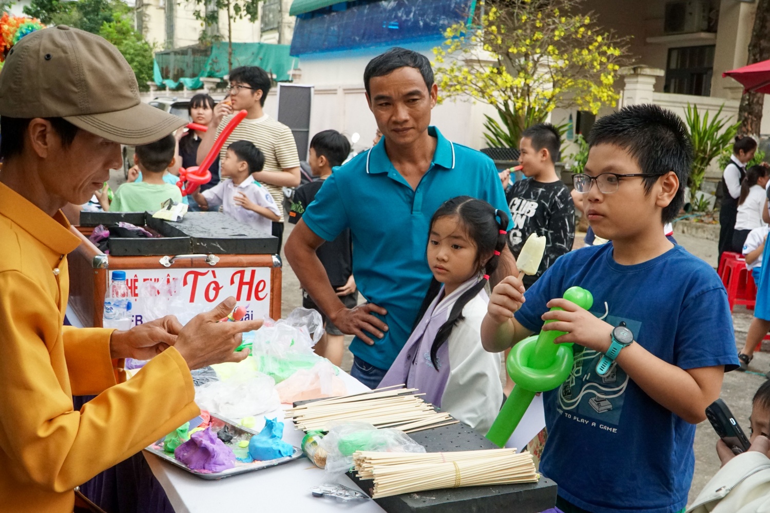 BSR tổ chức chương trình “Bánh chưng xanh”, gửi trọn hương Tết đến người lao động