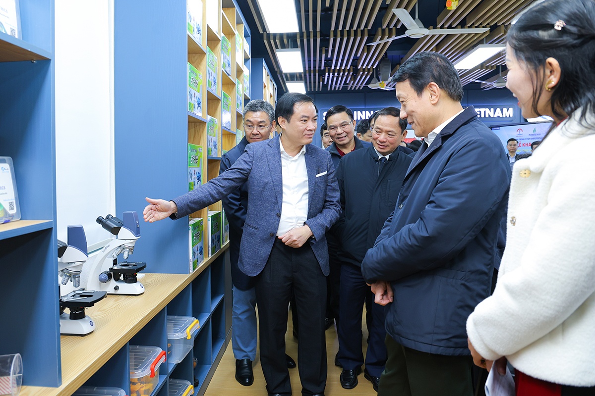 Giữ lửa khát vọng, vững bản lĩnh để tiến xa hơn