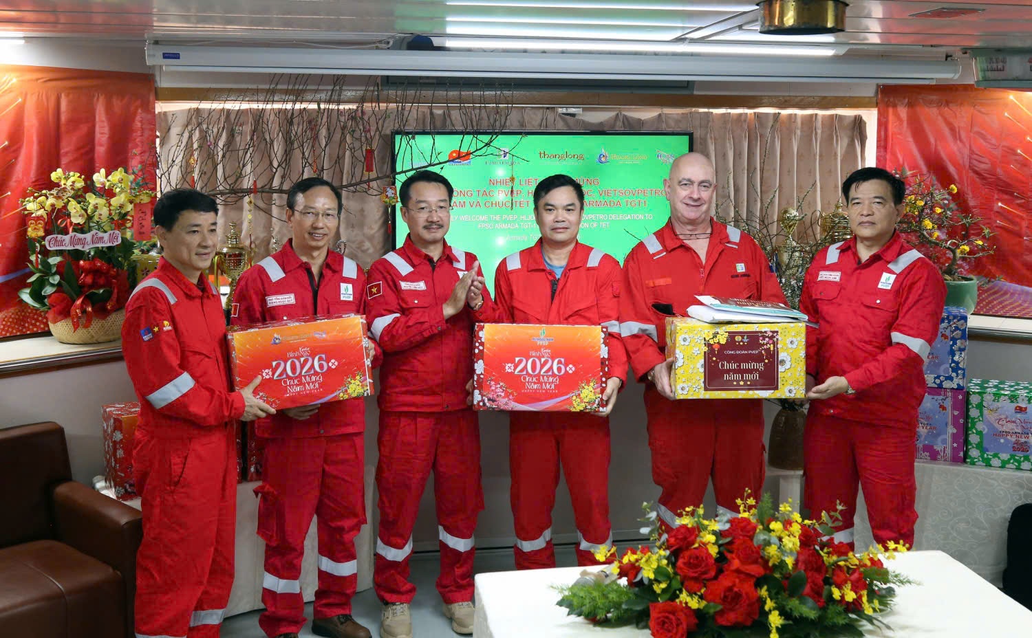 Công đoàn PVEP dành trên 2 tỷ đồng chăm lo Tết cho người lao động Công đoàn PVEP dành trên 2 tỷ đồng chăm lo Tết cho người lao động