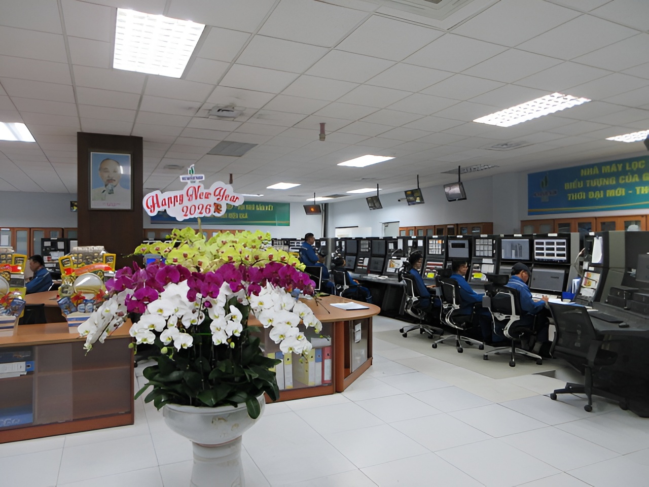 Giao thừa không nghỉ ở NMLD Dung Quất