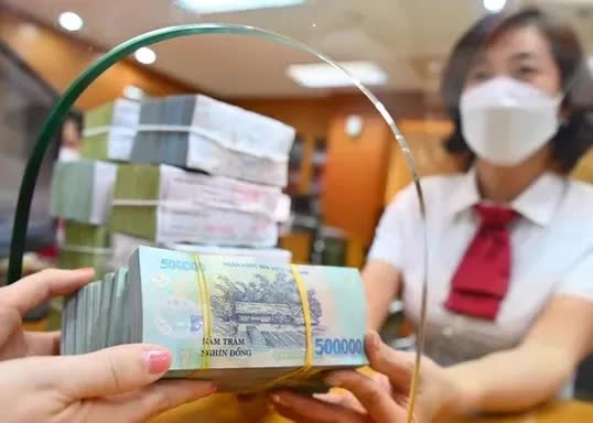 33% người trưởng thành lựa chọn gửi tiền tiết kiệm tại ngân hàng 33% người trưởng thành lựa chọn gửi tiền tiết kiệm tại ngân hàng