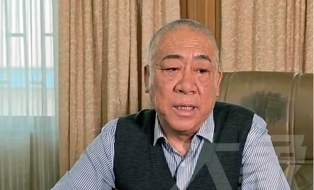 Chủ tịch công ty, ông Cui Peijun, nói: “Có người hỏi tại sao chúng tôi không chuyển khoản, nhưng như vậy chỉ là những con số lạnh lùng.” cong-ty-gay-soc-khi-phat-26-trieu-usd-tien-mat-cho-nhan-vien-3.jpg
