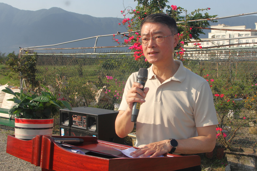 Ông Lô Trung Minh - Giám đốc Bộ phận quản lý, Công ty Formosa Hà Tĩnh phát biểu khai mạc tại buổi lễ. 5.jpg