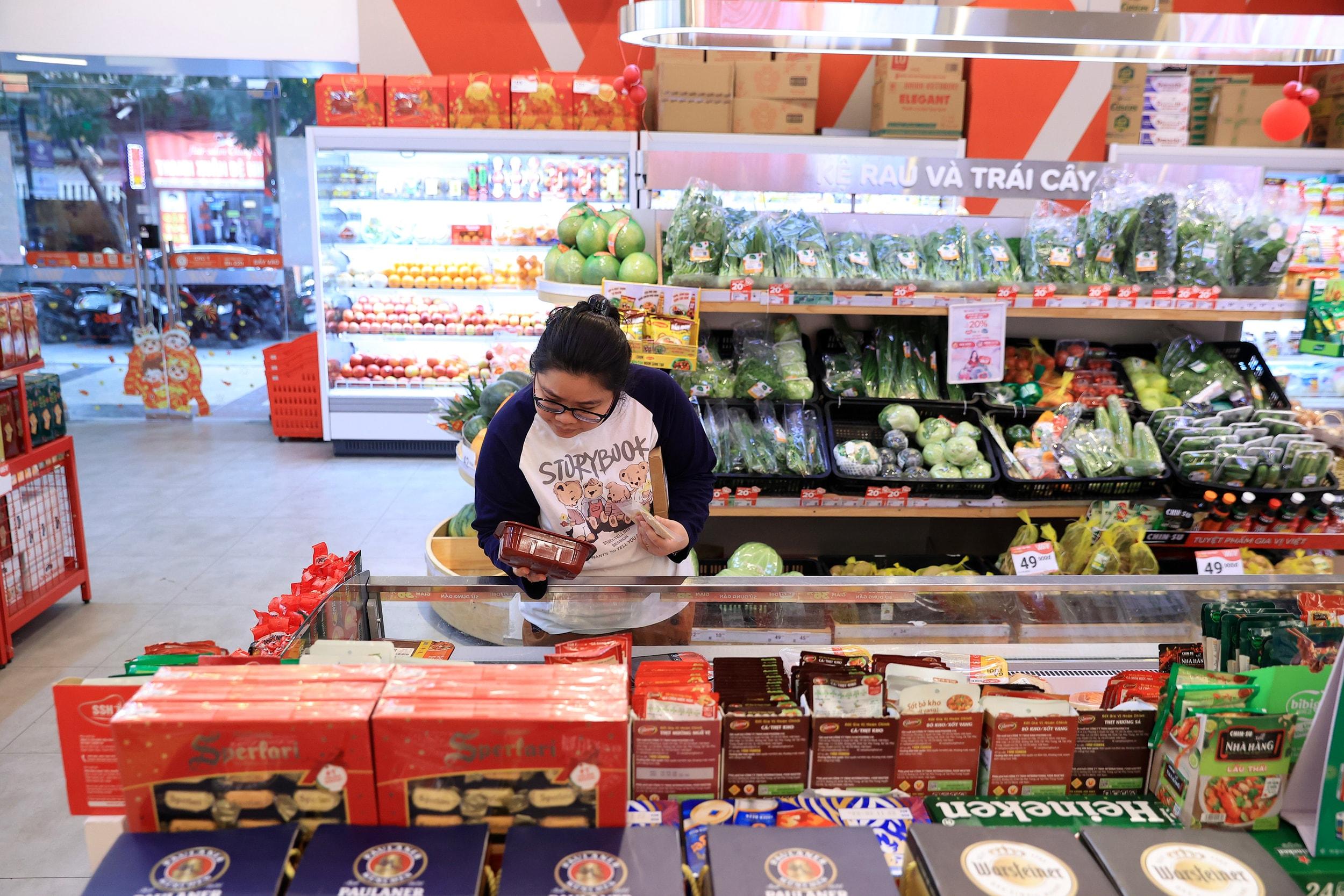 Đa dạng các mặt hàng tại cửa hàng WiN