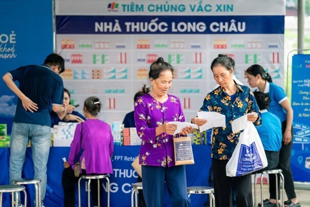 Long Châu kiên tâm với sứ mệnh thu hẹp khoảng cách trong chăm sóc y tế, vì một Việt Nam khỏe mạnh.