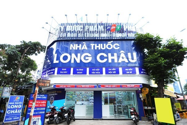 Hệ thống nhà thuốc và trung tâm tiêm chủng Long Châu hiện phục vụ gần 33 triệu khách hàng, tương đương ⅓ dân số Việt Nam.
