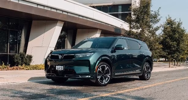 “Pháo đài” an toàn VinFast VF 9 thuyết phục chủ xe doanh nhân