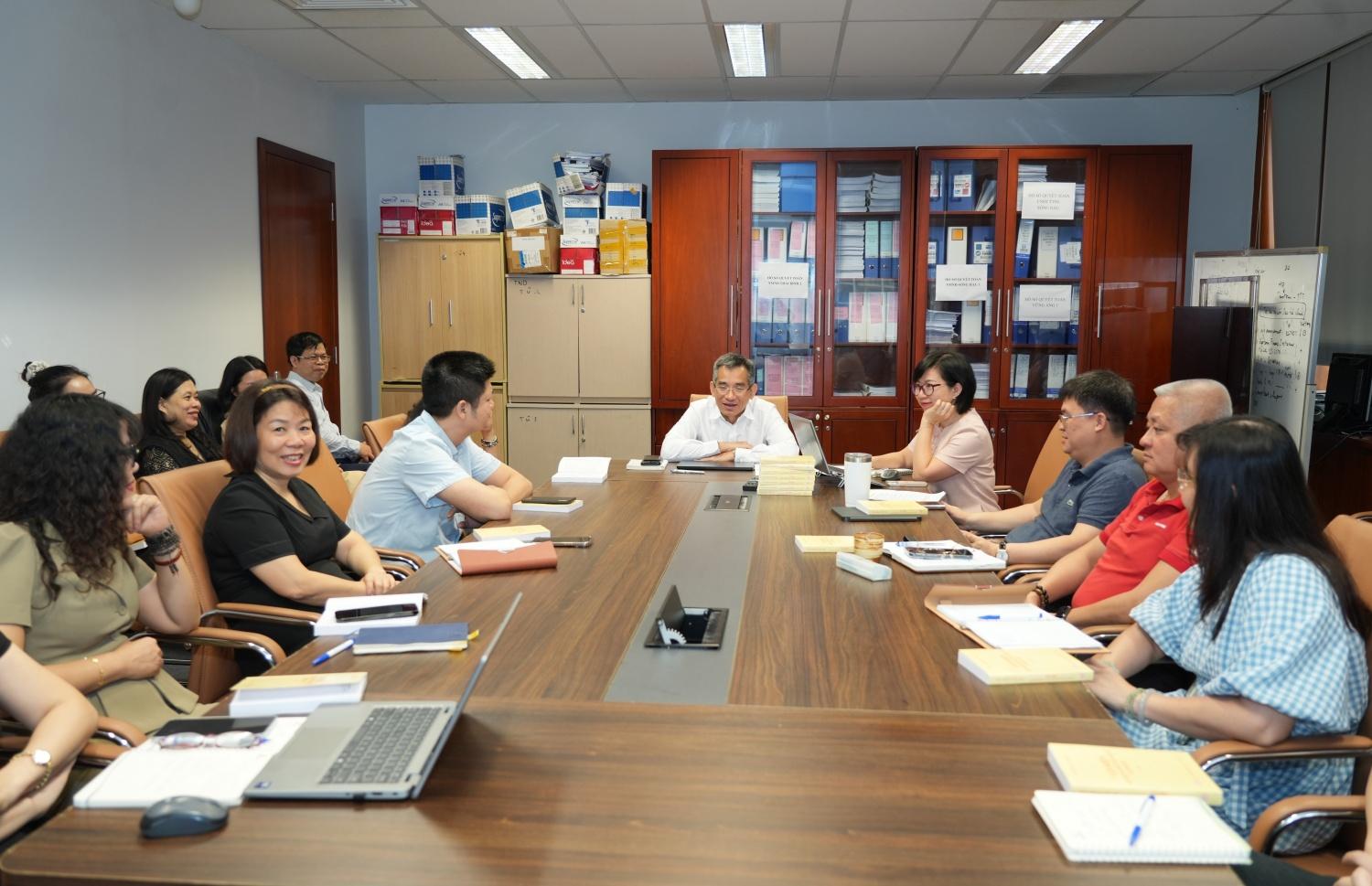 Chi bộ Ban Tài chính - Kế toán.