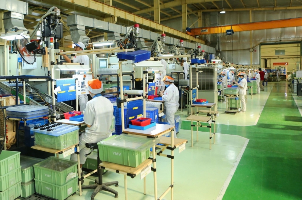 Nền kinh tế vượt qua biến động để giữ nhịp tăng trưởng Nền kinh tế vượt qua biến động để giữ nhịp tăng trưởng