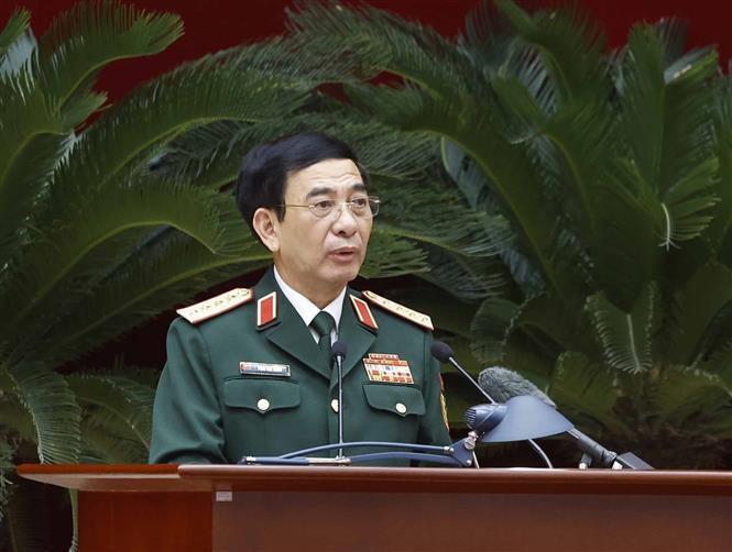 Đại tướng Phan Văn Giang, Uỷ viên Bộ Chính trị, Phó Bí thư Quân uỷ Trung ương, Phó Thủ tướng, Bộ trưởng Bộ Quốc phòng, đại diện các đơn vị phát biểu. Ảnh: Thống Nhất/TTXVN
