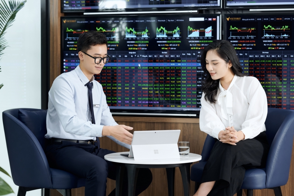 Cổ phiếu đầu tư công: “Điểm sáng” mới trên thị trường chứng khoán