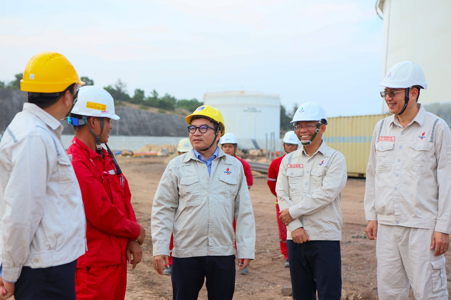 Tổng Giám đốc BSR yêu cầu siết chặt an ninh, an toàn NMLD Dung Quất dịp lễ Tổng Giám đốc BSR yêu cầu siết chặt an ninh, an toàn NMLD Dung Quất dịp lễ