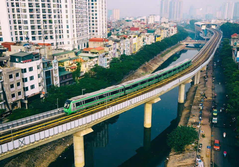 Triển khai các nhiệm vụ trọng điểm liên quan đến hệ thống đường sắt đô thị Thủ đô. Ảnh: TL. z6621009001300_1ac81927706ba692fd59ff75908b06b6.jpg