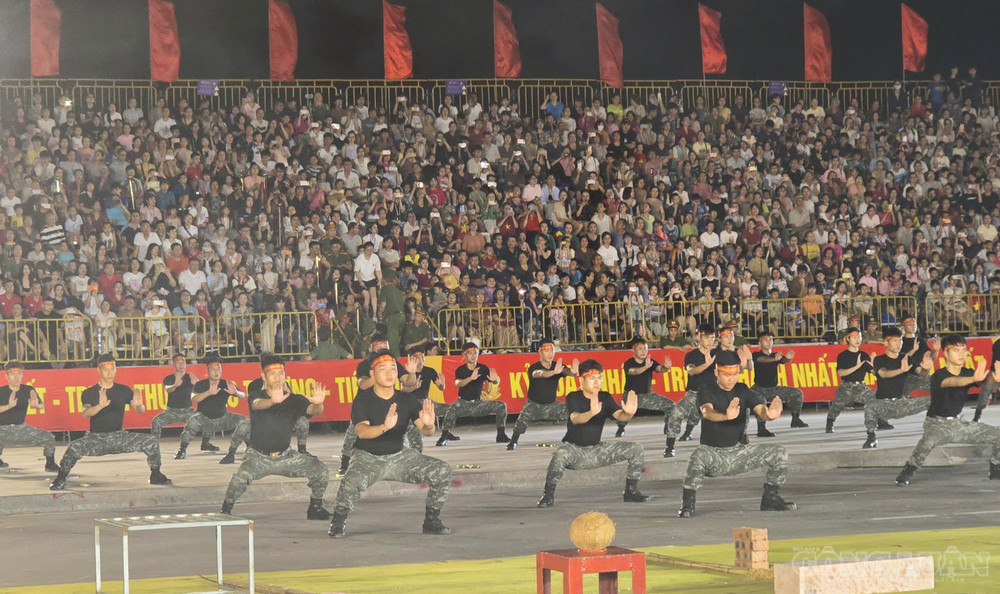 clo_br_anh-18-khai-mac-vo-thuat-cong-an.jpg