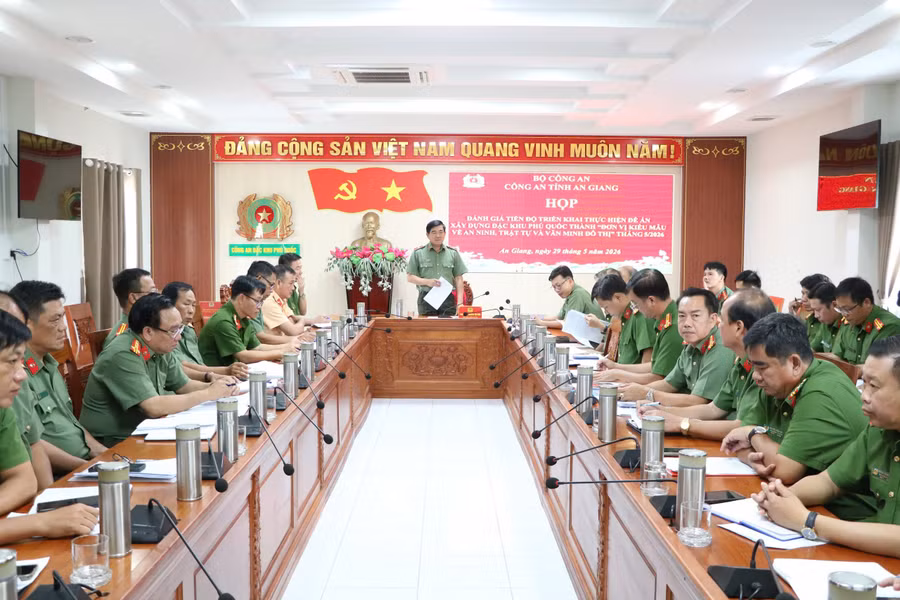 Quang cảnh cuộc họp. an-ninh-phu-quoc-4.jpg