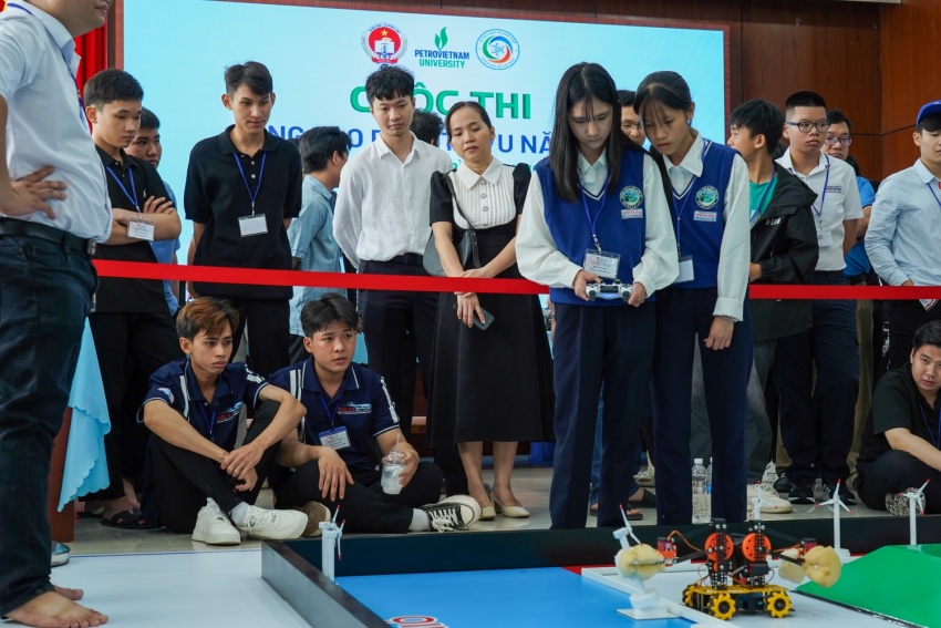 Sôi nổi vòng loại Cuộc thi Robot PVU năm 2026