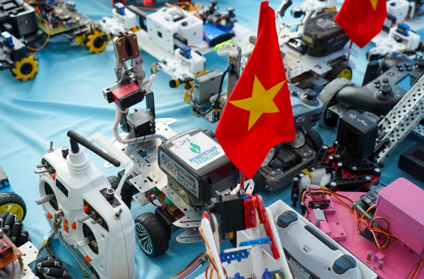 Sôi nổi vòng loại Cuộc thi Robot PVU năm 2026
