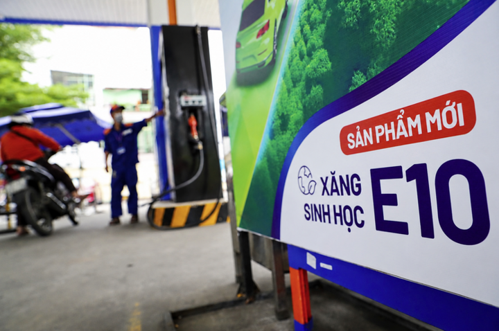 Phó Thủ tướng Phạm Gia Túc: Kiểm soát chất lượng xăng E10, đảm bảo quyền lợi người tiêu dùng