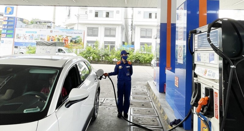 Xăng E10 được người dân và doanh nghiệp trên địa bàn tỉnh Quảng Ninh yên tâm sử dụng. Ảnh: QN