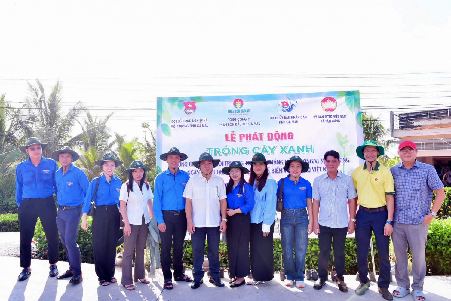 Tuổi trẻ PVCFC trồng 700 cây xanh hưởng ứng Ngày Môi trường thế giới 2026