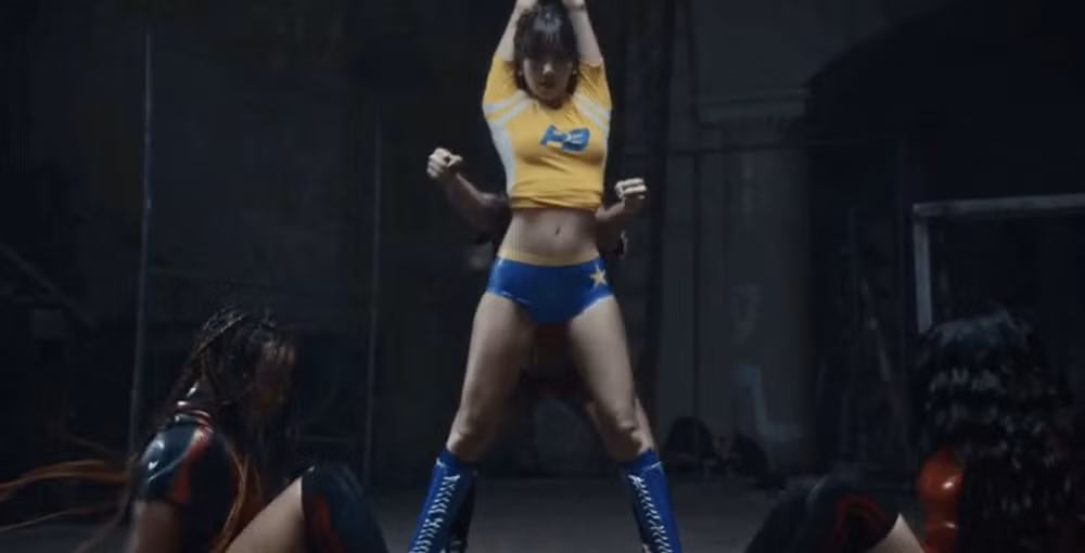 MV World Cup 2026 có Lisa gây tranh cãi, nhận hàng trăm nghìn lượt dislike. Ảnh: Chụp màn hình anh-man-hinh-2026-06-09-luc-133826.png