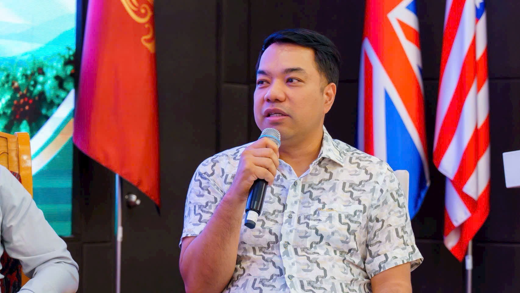 TS. Mạc Quốc Anh, Phó Chủ tịch kiêm Tổng Thư ký Hiệp hội Doanh nghiệp nhỏ và vừa TP. Hà Nội