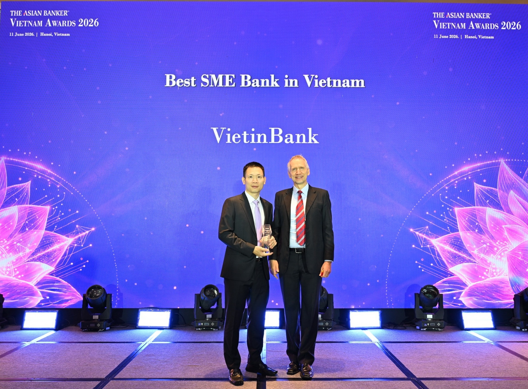 VietinBank 6 năm liên tiếp khẳng định vị thế Ngân hàng SME hàng đầu Việt Nam VietinBank 6 năm liên tiếp khẳng định vị thế Ngân hàng SME hàng đầu Việt Nam